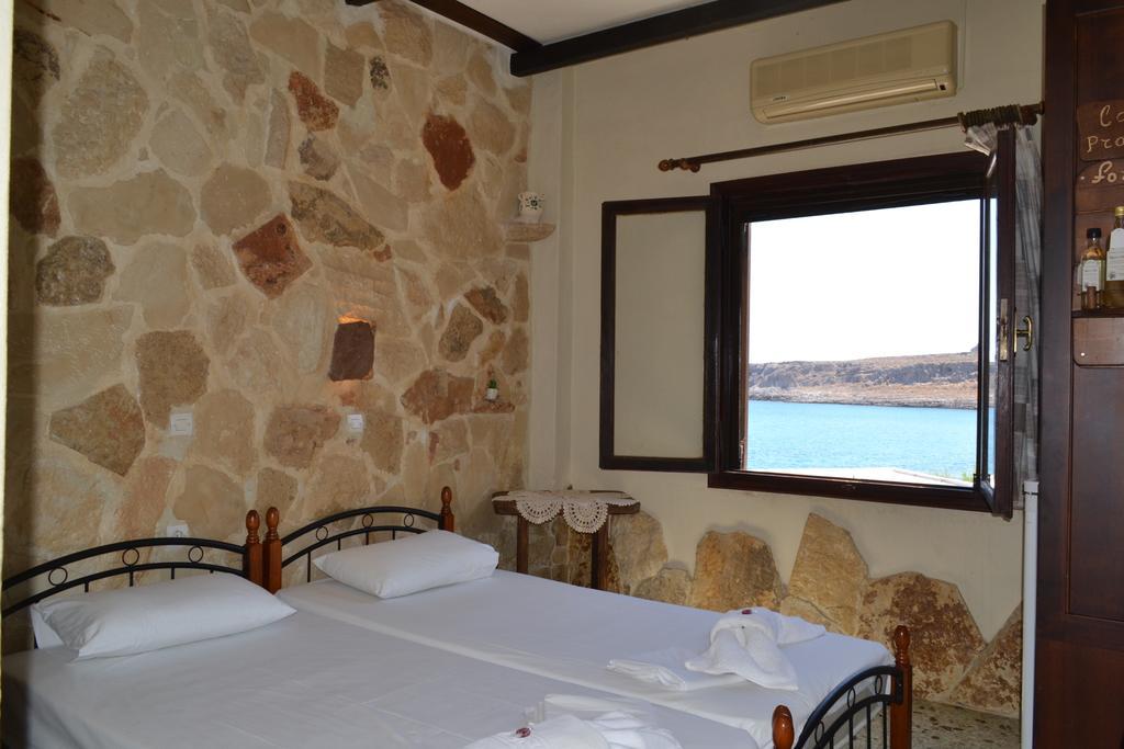 Athena Rooms Zakros Exterior photo